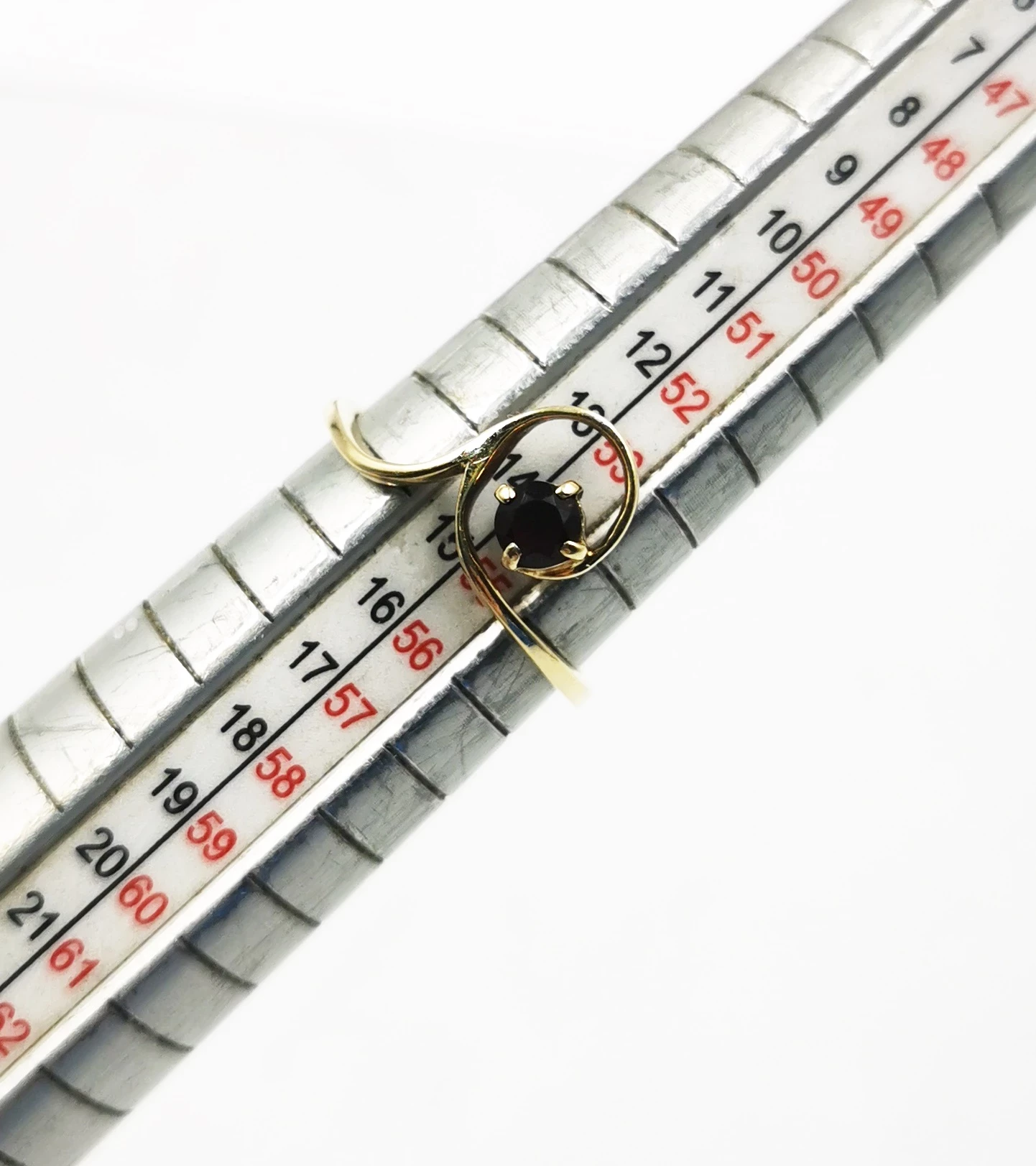 pierscionek-z-kamieniem-585-220g-r15-material-15835-2