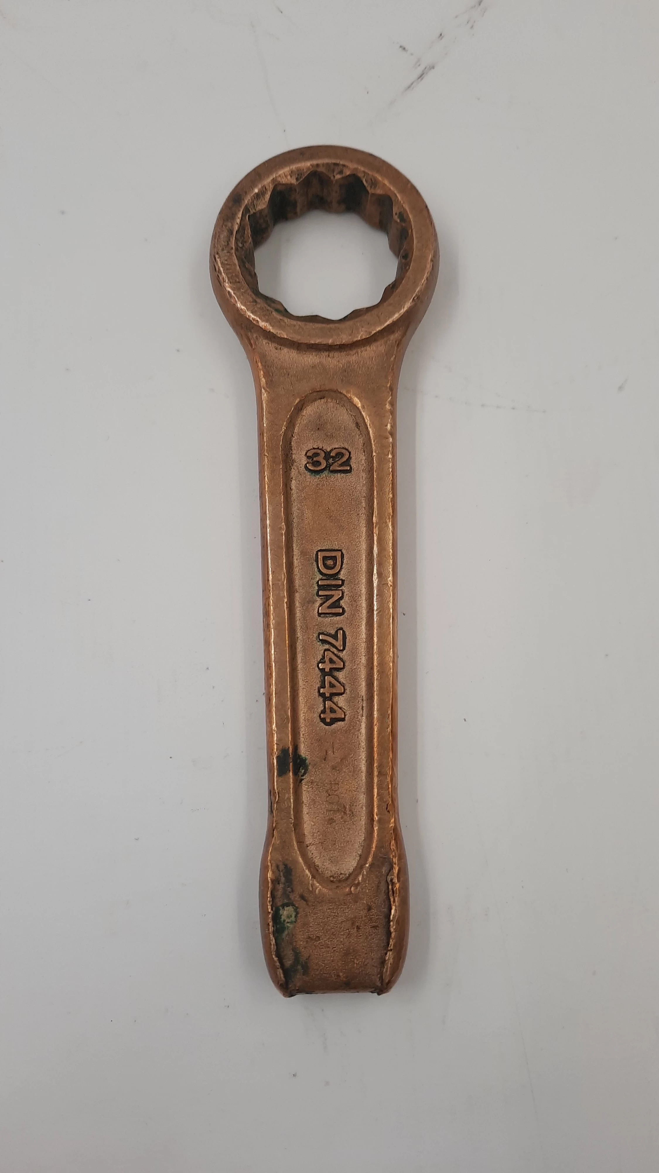 klucz-oczkowy-12-punktowy-wzmocniony-okazja-targowa-102-skoczow