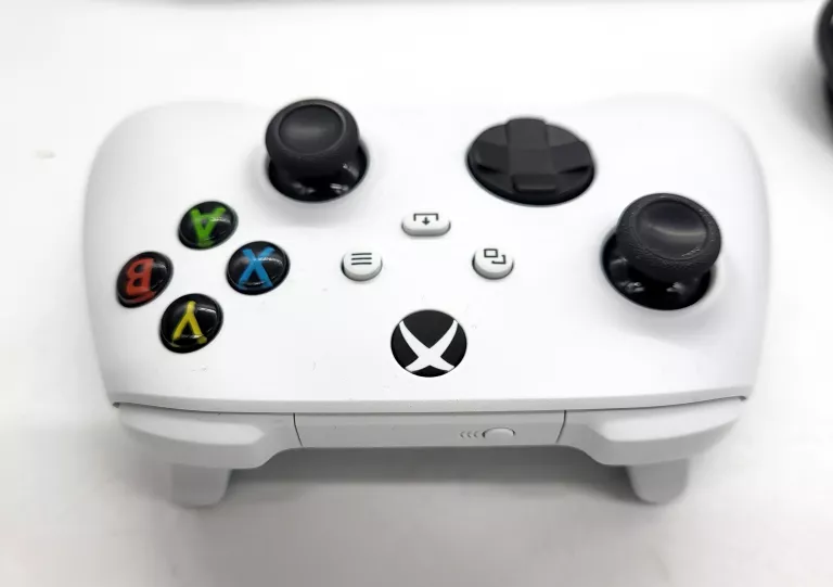 KONSOLA XBOX SERIES S + PAD + OKABLOWANIE