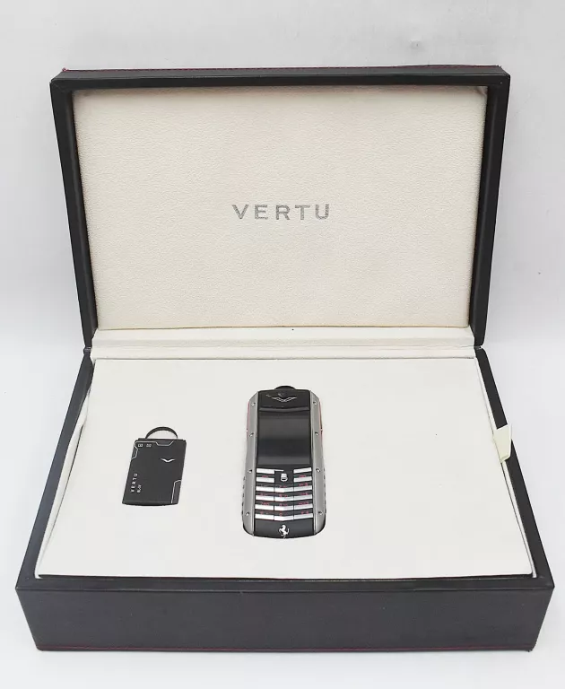 TELEFON VERTU FERRARI TI RM-267V