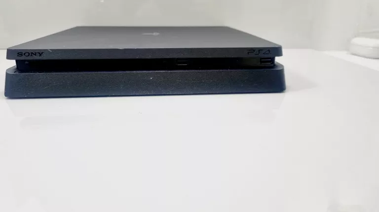 KONSOLA PS4 SLIM 500GB CUH-2116A