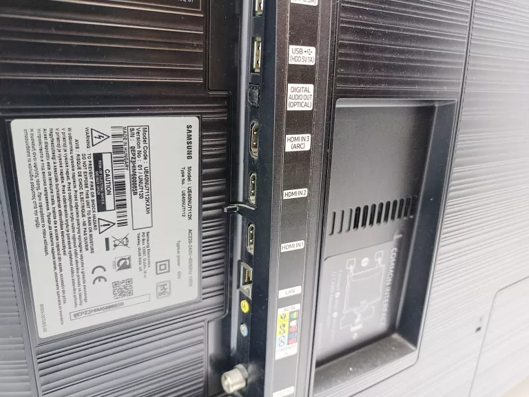 TELEWIZOR SAMSUNG UE40NU7112K