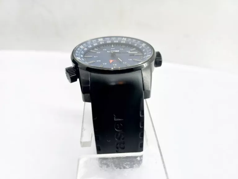 ZEGAREK TRASER P68
