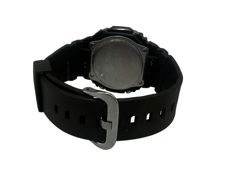 ZEGAREK CASIO G-SHOCK RESIST 5611