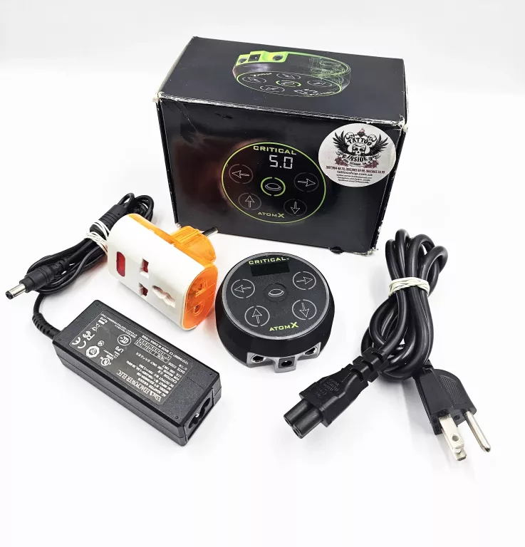 ZASILACZ MASZYNKI DO TATUAŻU CRITICAL ATOM X + KABLE + PUDEŁKO