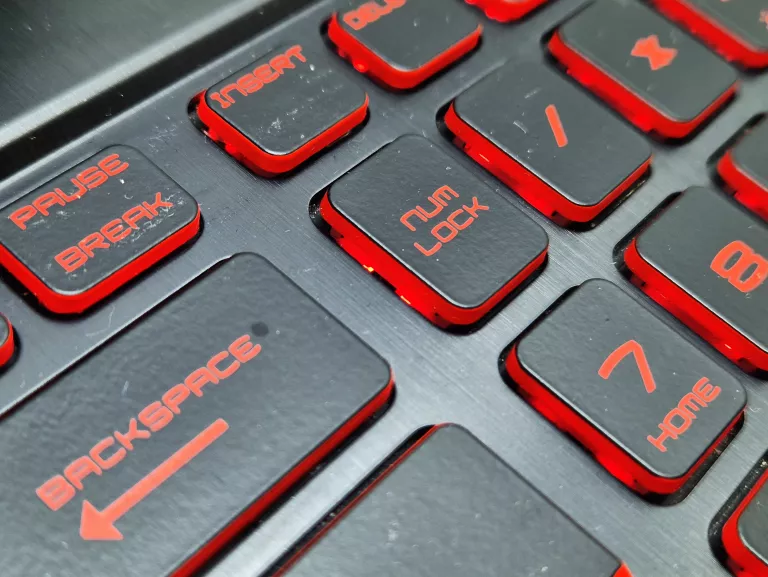 LAPTOP MSI GF75 THIN 95C