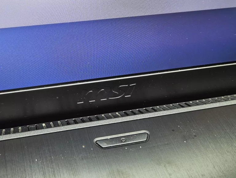 LAPTOP MSI GF75 THIN 95C