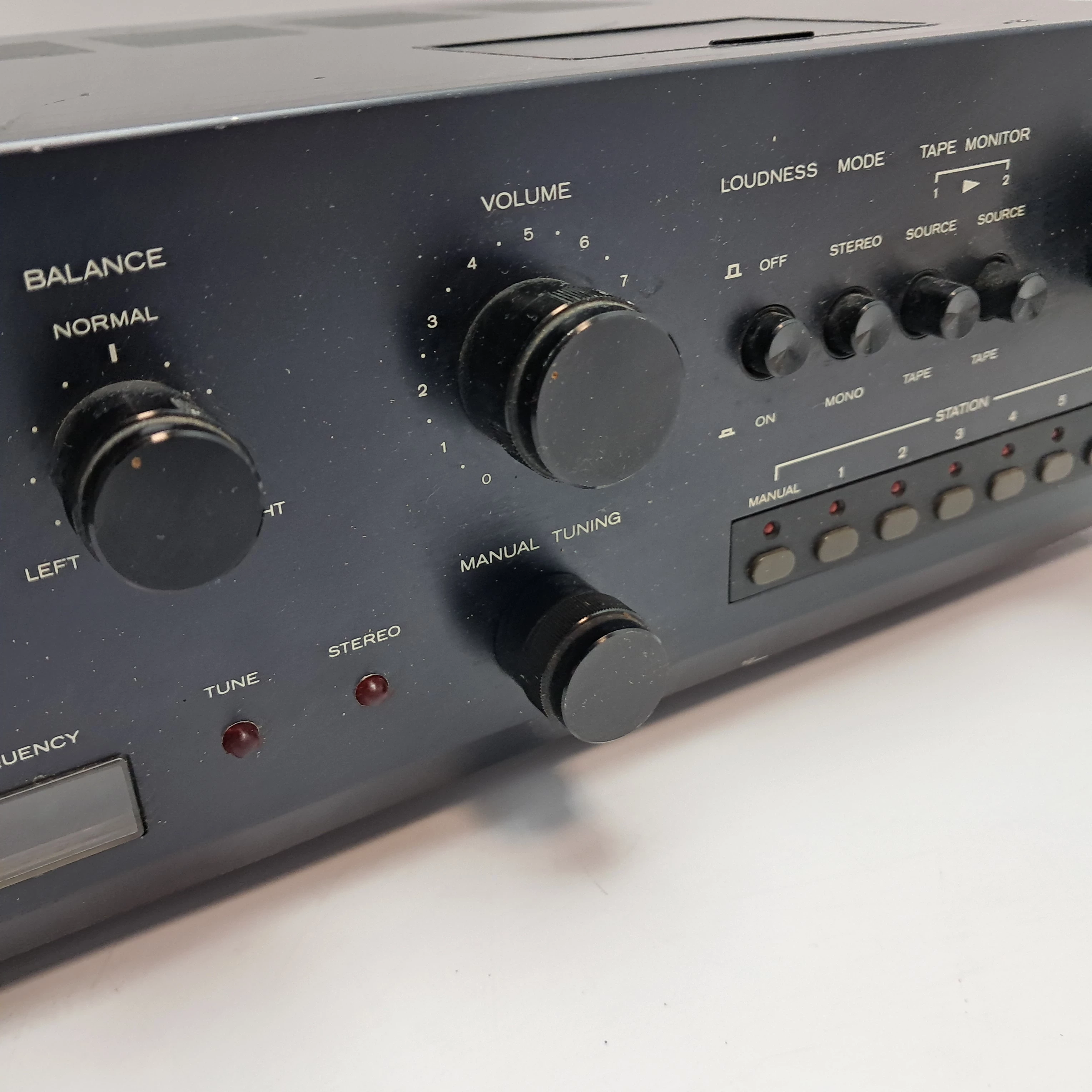 wzmacniacz-hitachi-sr-6100-stan-11323-2