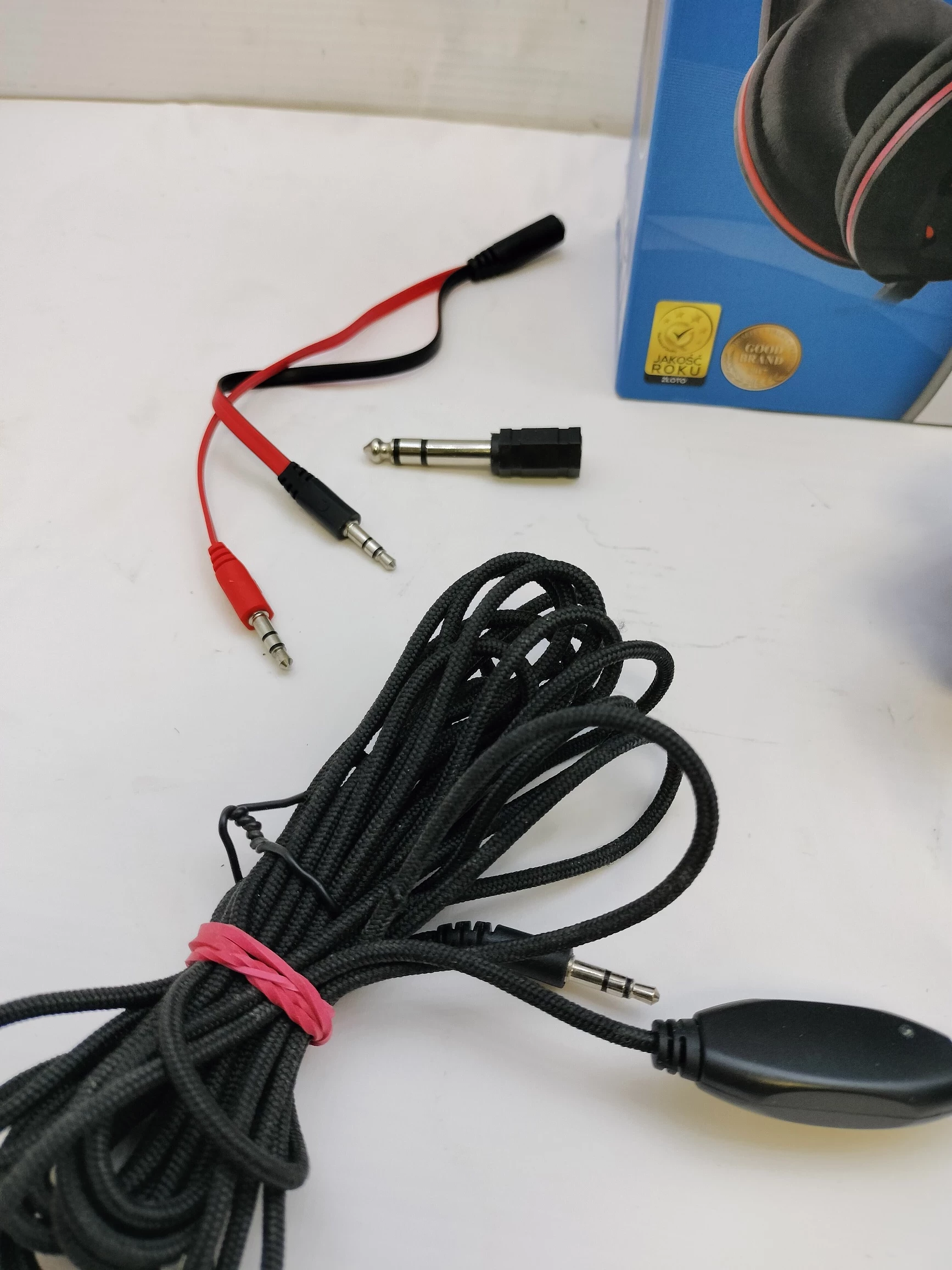 sluchawki-nauszne-esperanza-eh144k-w-pudelku-ean-gtin-5901299903896