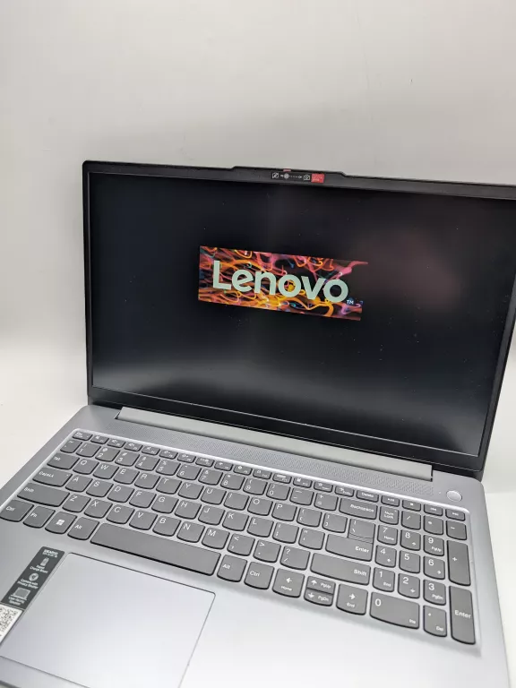 LENOVO IDEAPAD SLIM 3 15IAH8 (CORE I5-12450H / 16 GB RAM / 512 SSD) GW.