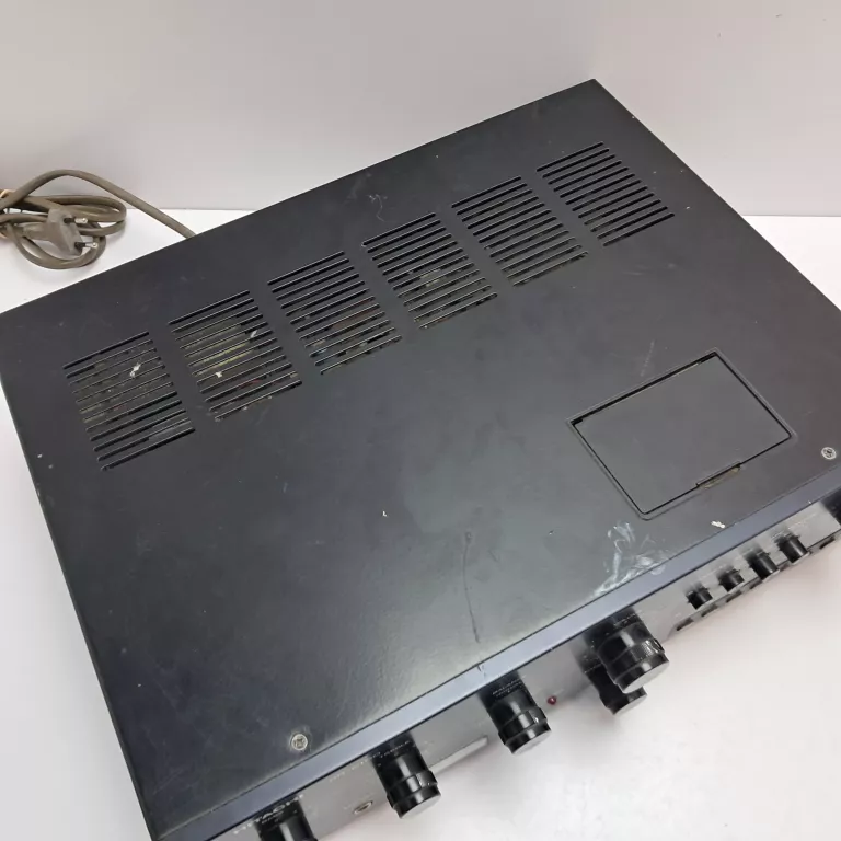 wzmacniacz-hitachi-sr-6100-kolor-718-2