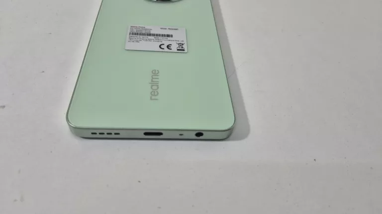 telefon-realme-12x-5g-przekatna-ekranu-667