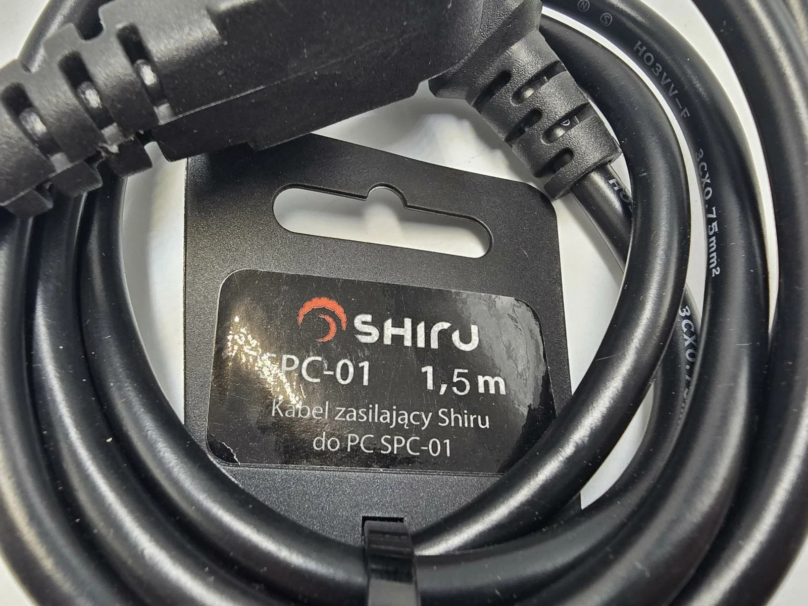 shiru-do-notebooka-15m-koniczynka-czarny-stan-11323-2