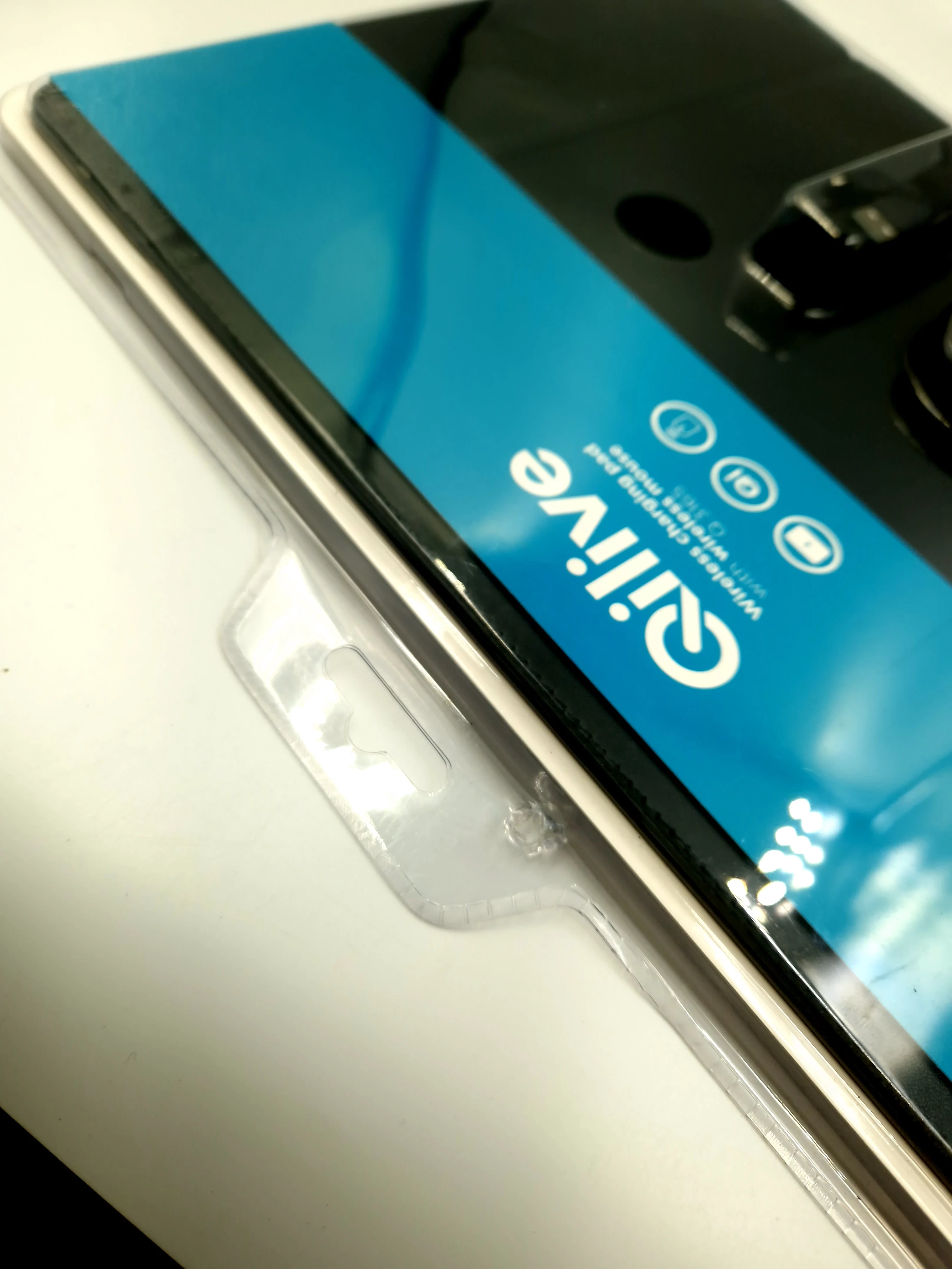 podkladka-z-bezprzewodowa-ladowarka-induk-q3165-kod-producenta-q3165