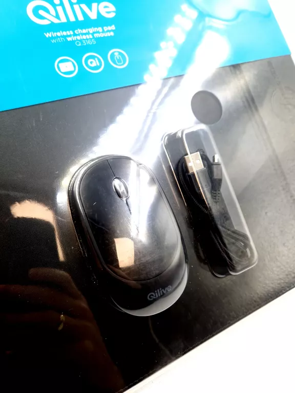 podkladka-z-bezprzewodowa-ladowarka-induk-q3165-stan-11323-2