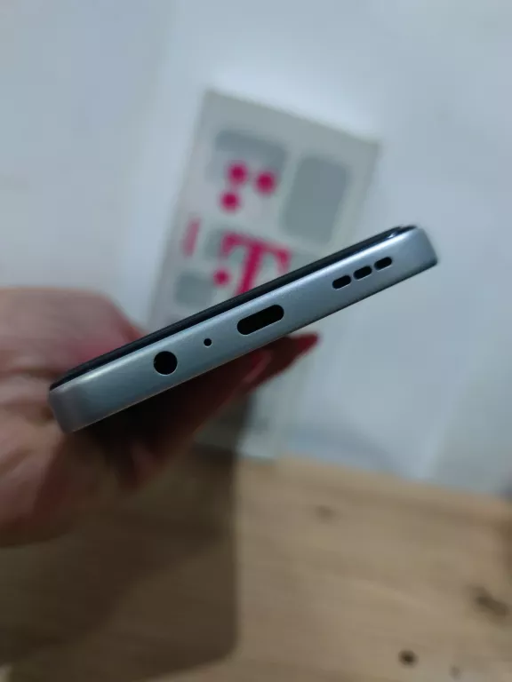TELEFON T-MOBILE T PHONE 2 / 128GB