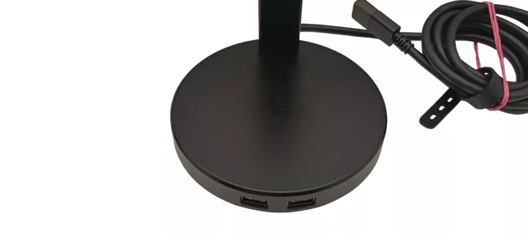 STOJAK NA SŁUCHAWKI RAZER BASE STATION V2 CHROMA