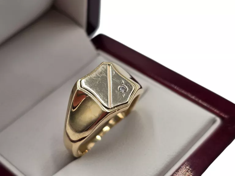 zloty-sygnet-pilka-nozna-fan-616-585-r-28-prusa-60-pruszkow