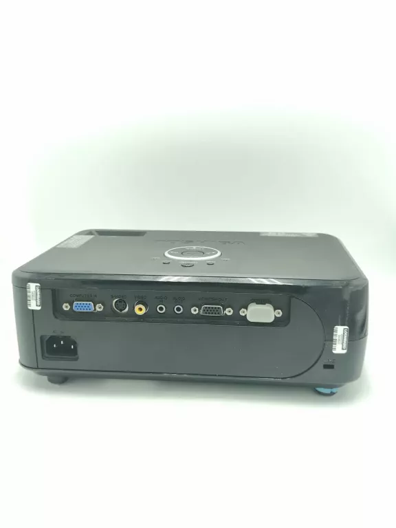 toshiba-tdp-sp1-ultra-portable-projector-630hr-jasnosc-lampy-ansi-2200