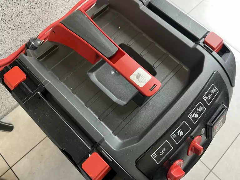 ODKURZACZ PRZEMYSŁOWY Z OTRZĄSACZEM STARMIX IPULSE L-1635 1600W