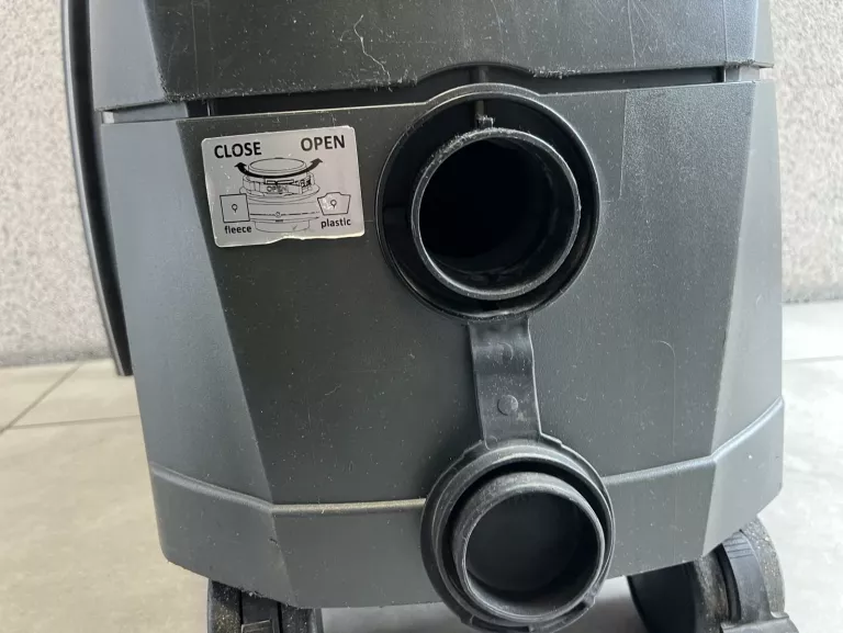 ODKURZACZ PRZEMYSŁOWY Z OTRZĄSACZEM STARMIX IPULSE L-1635 1600W