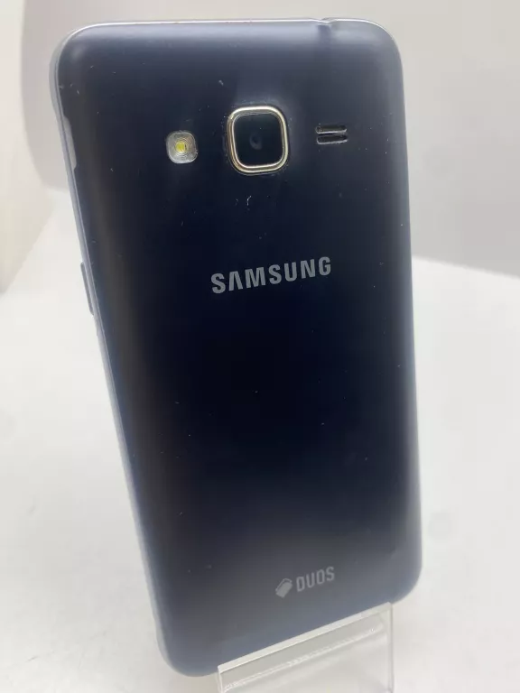 SMARTFON SAMSUNG GALAXY J3 2016 1,5 GB / 8 GB 4G (LTE) CZARNY