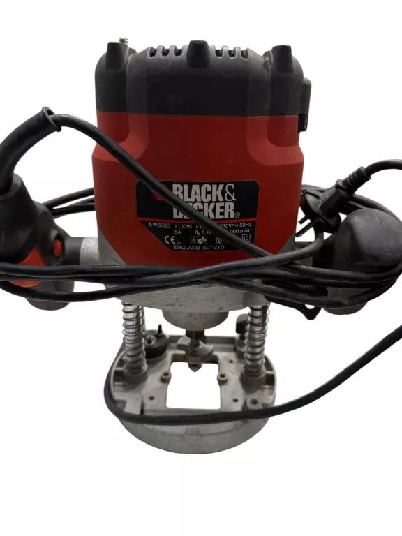 FREZARKA GÓRNOWRZECIONOWA BLACK&DECKER KW850E