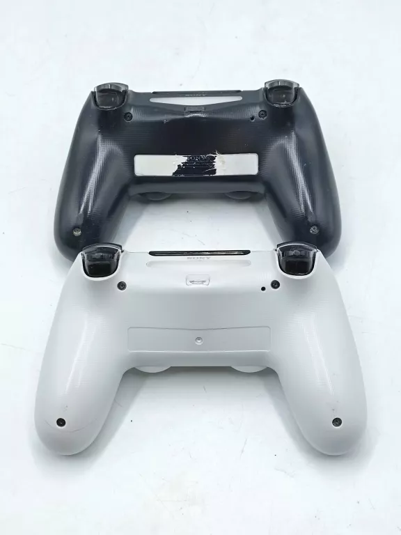 KONSOLA PS4 2 PADY 4 GRY
