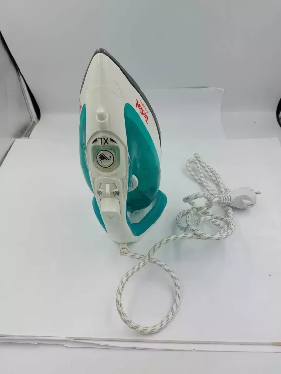 ŻELAZKO TEFAL EASYGLISS FV3910