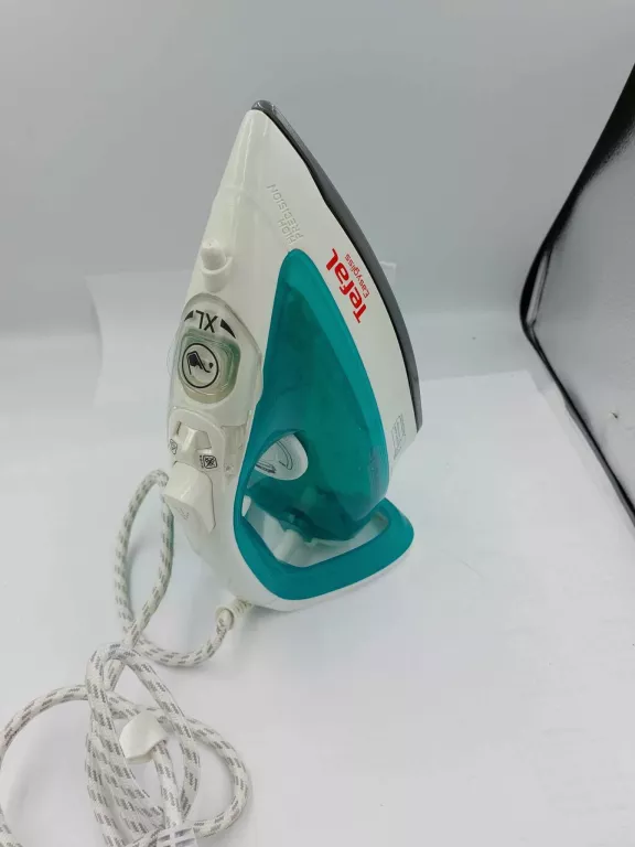 ŻELAZKO TEFAL EASYGLISS FV3910