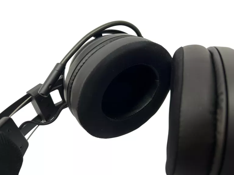 SŁUCHAWKI BEZPRZEWODOWE RAZER NARI ESSENTIAL