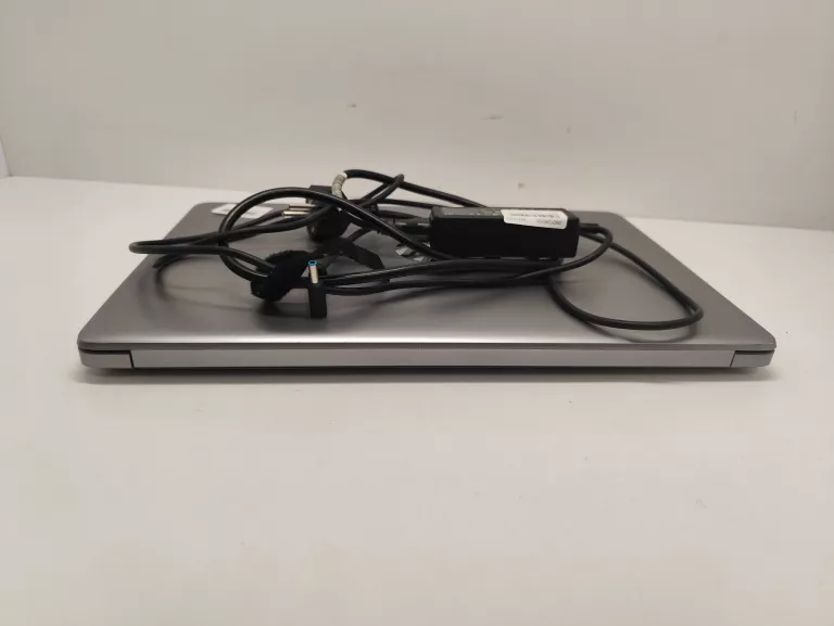 LAPTOP HP 255 G4 + ZASILACZ