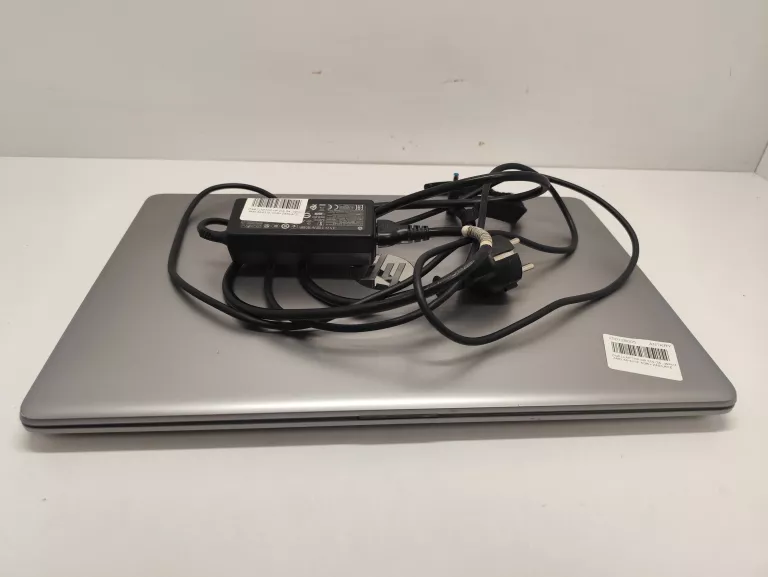 LAPTOP HP 255 G4 + ZASILACZ