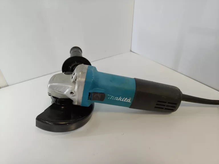 SZLIFIERKA KĄTOWA MAKITA 9558HNR 840W