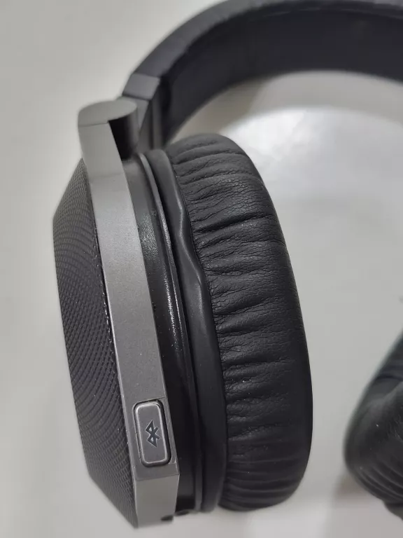 SŁUCHAWKI JBL E50 BT + PUDEŁKO