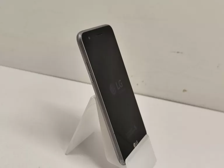 TELEFON LGK4 POBITY