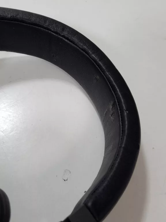 SŁUCHAWKI JBL E50 BT + PUDEŁKO