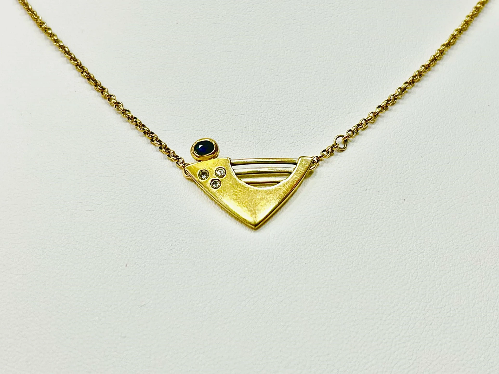 lancuszek-z-przywieszka-marka-248811-958954