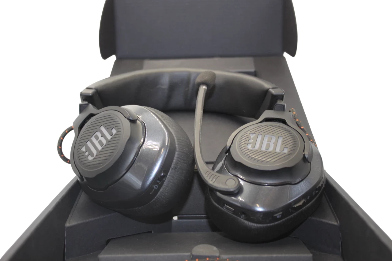 sluchawki-jbl-quantum-610-kpl-kod-producenta-quantum610blk