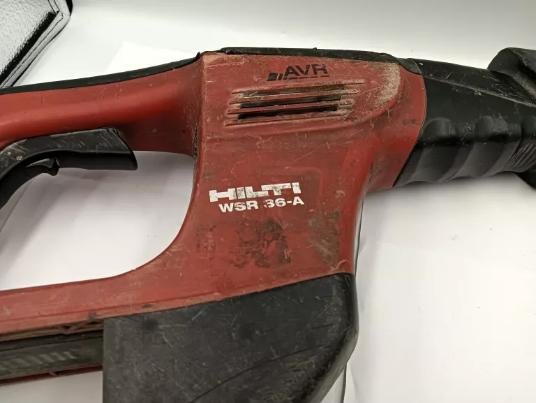 PIŁA SZABLASTA HILTI WSR 36-A + AKU 3.0AH + ŁADOWARKA HILTI C 4/36-ACS