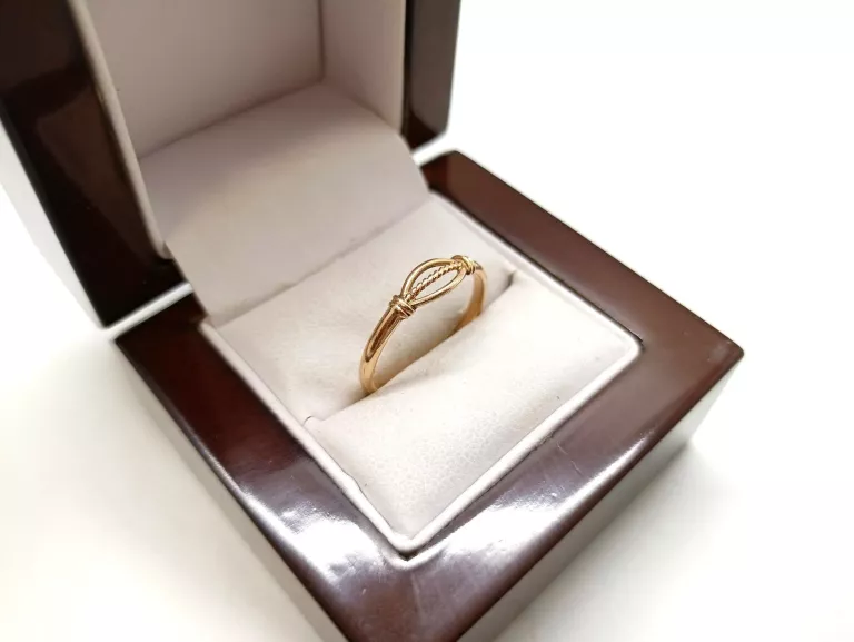 zloty-pierscionek-181g-585-r19-rodzaj-2205-2