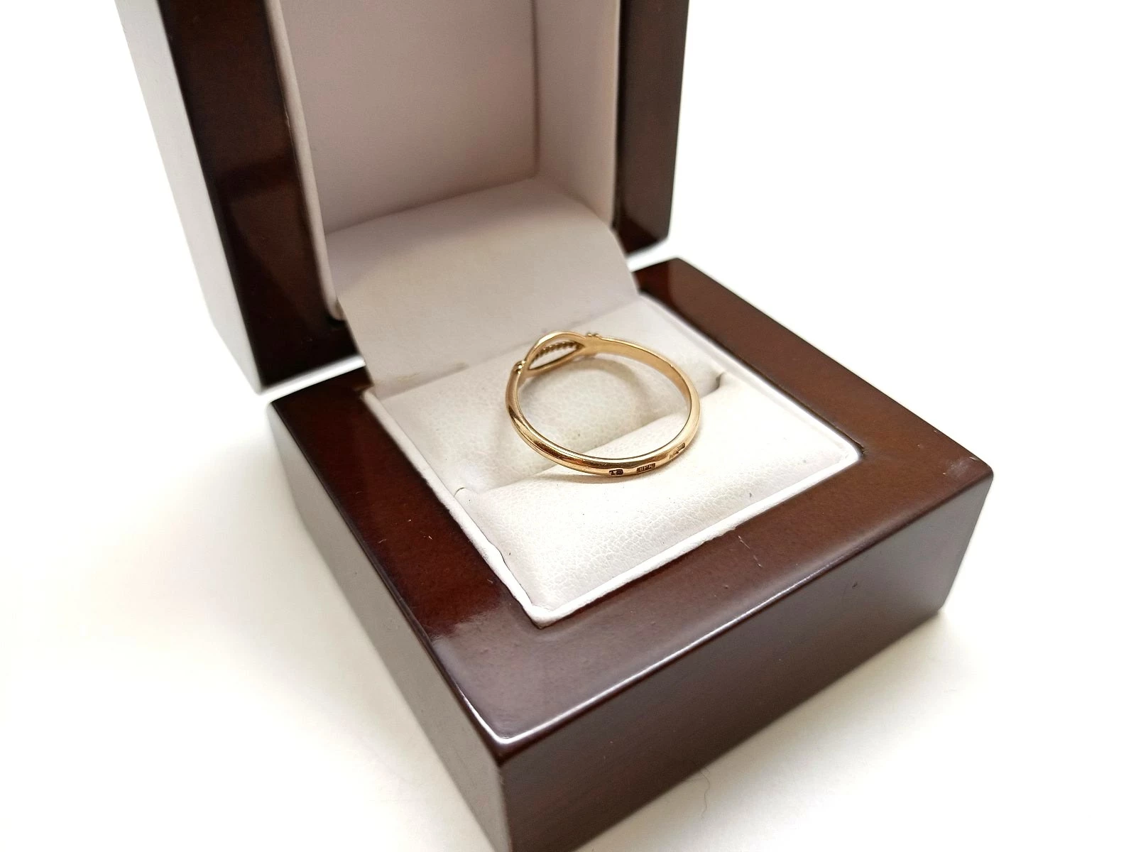 zloty-pierscionek-181g-585-r19-material-15835-2