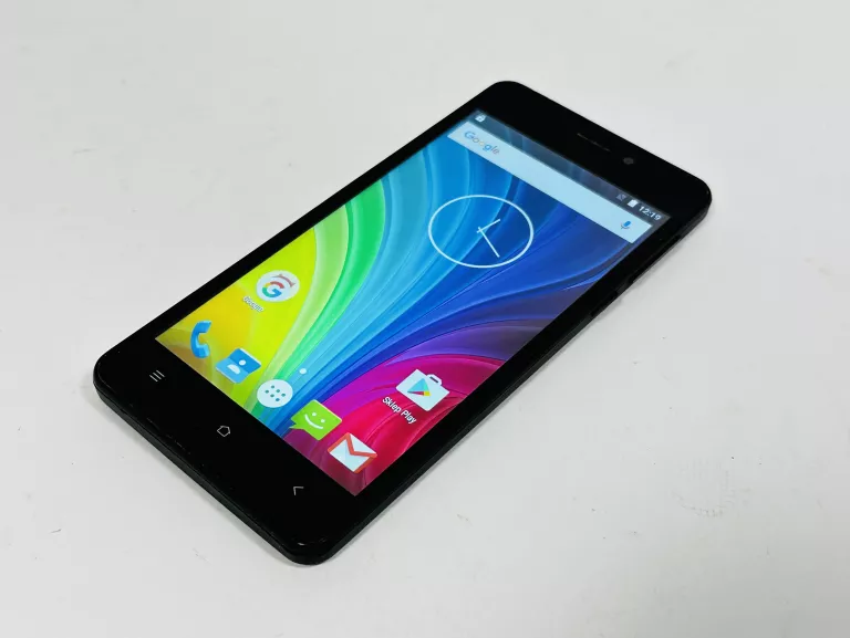 TELEFON LARK STRATUS 5 LTE 8GB