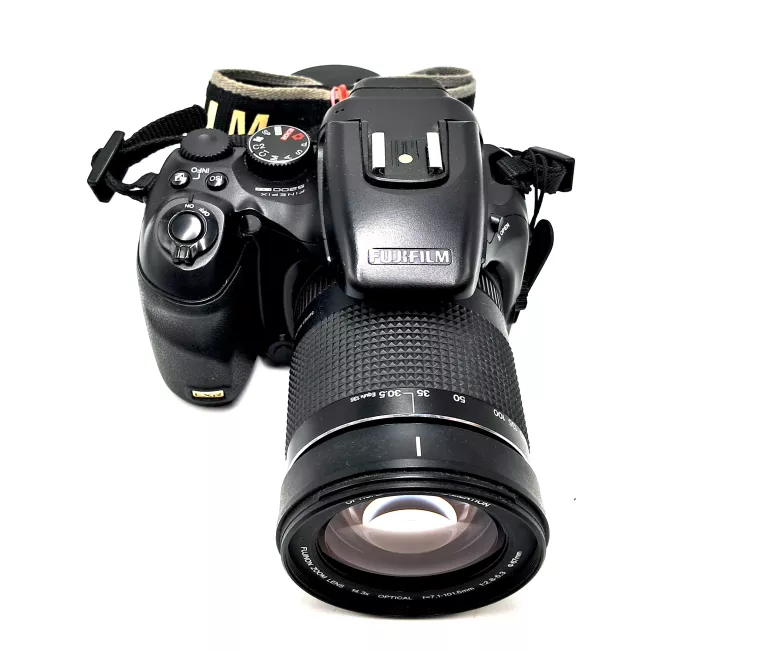 APARAT FUJIFILM FINEPIX S200 EXR