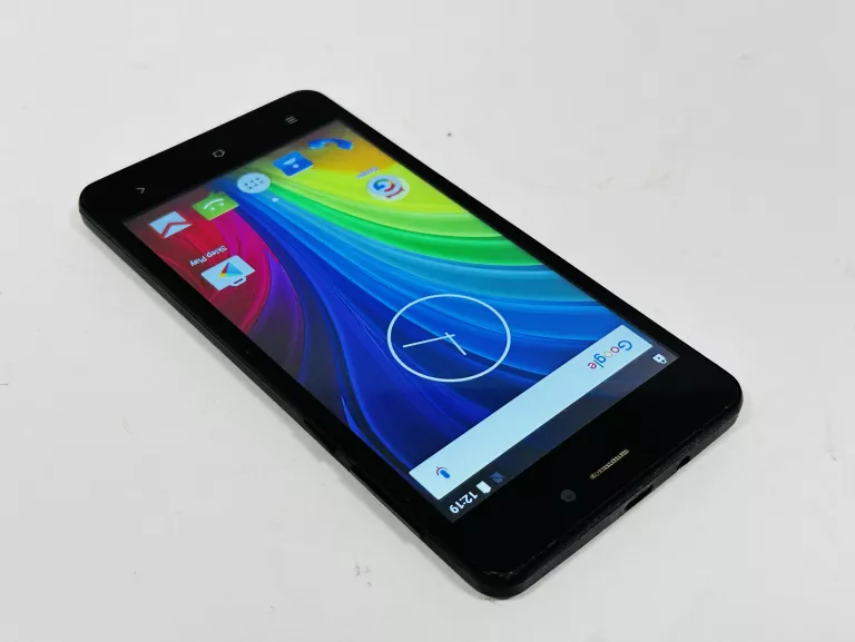 TELEFON LARK STRATUS 5 LTE 8GB