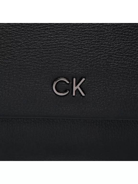 CALVIN KLEIN TOREBKA CK DAILY SHOULDER BAG PEBBLE K60K612139 CZARNY