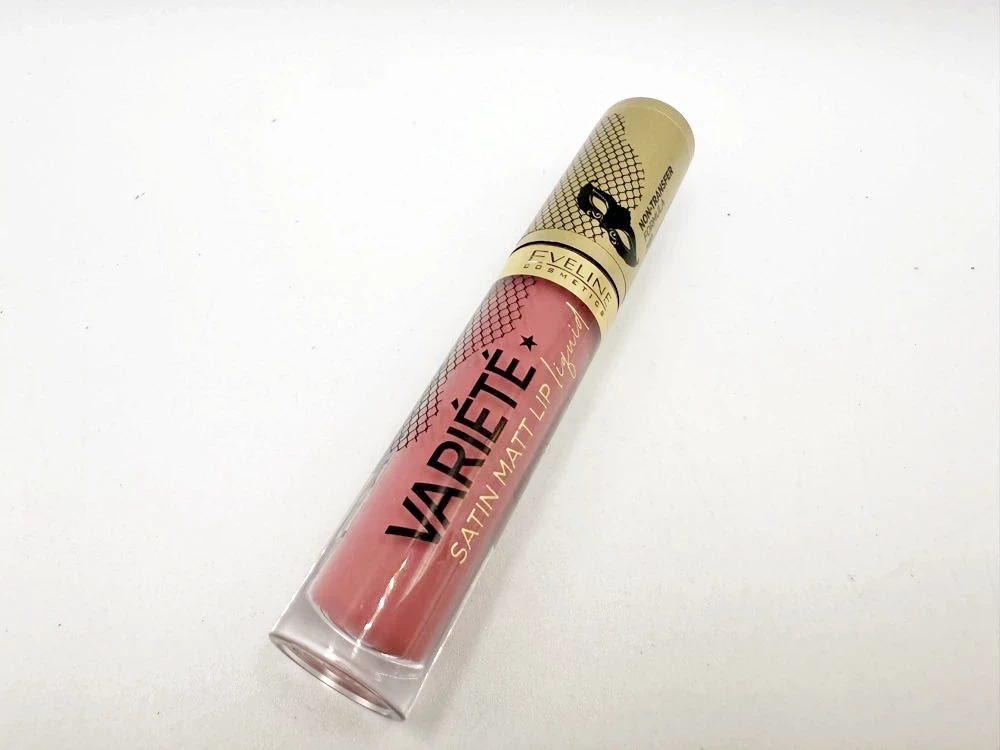 eveline-variete-satin-matt-satynowa-pomadka-w-plynie-08-iconic-pink-tarnopolska-76-zabrze