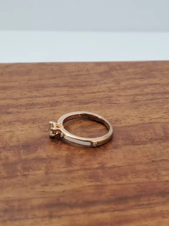ZŁOTY PIERŚCIONEK BRYLANTY LEUKOSZAFIR 0,35 CT 375 R 5 1,81 G