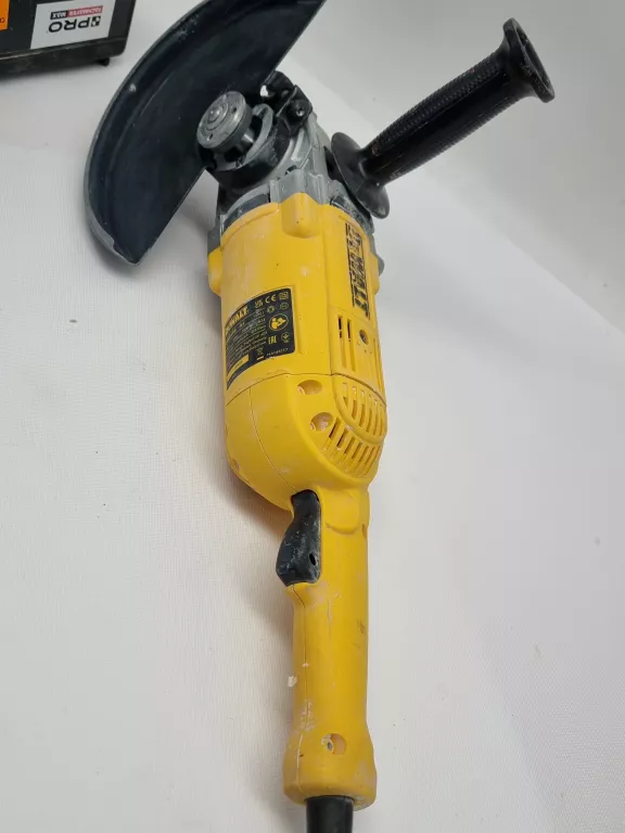 SZLIFIERKA KĄTOWA DEWALT DWE 490