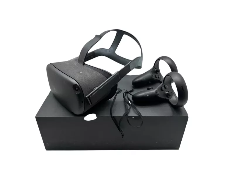 oculus-quest-1-128gb-zestawpudelko-kod-producenta-futeral-oculus-quest-1-i-2-pudelko-case